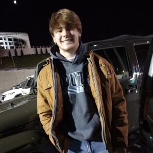 Meet your Posher, Tj